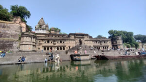 Maheshwar fort